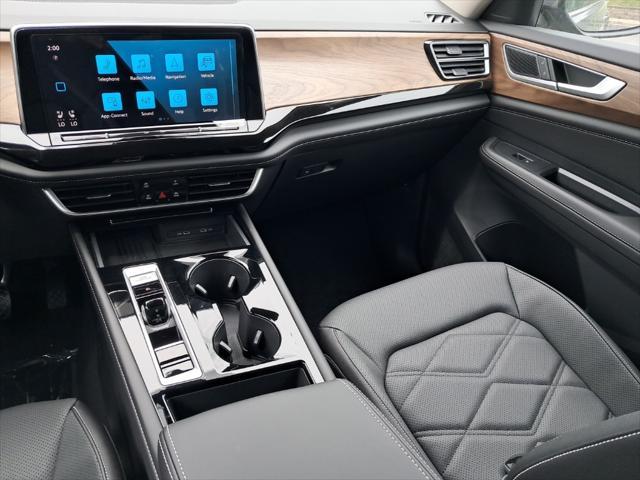 new 2025 Volkswagen Atlas car, priced at $43,783