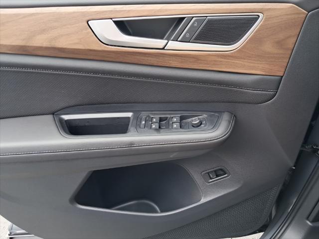 new 2025 Volkswagen Atlas car, priced at $43,783