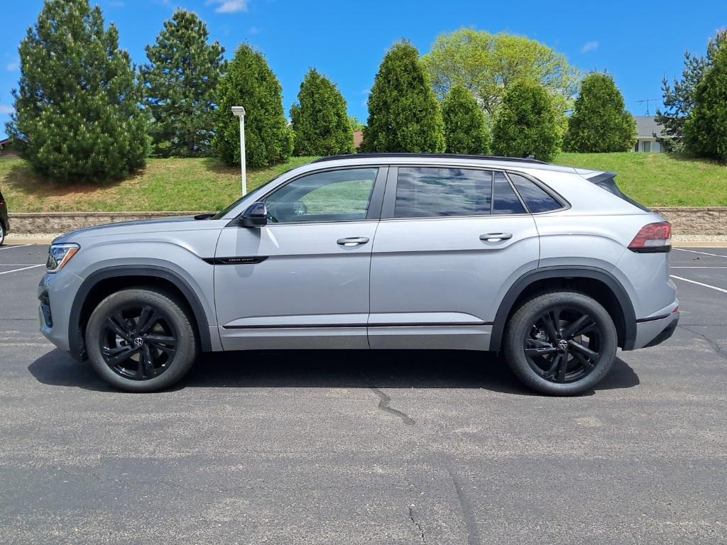 new 2025 Volkswagen Atlas Cross Sport car, priced at $47,858