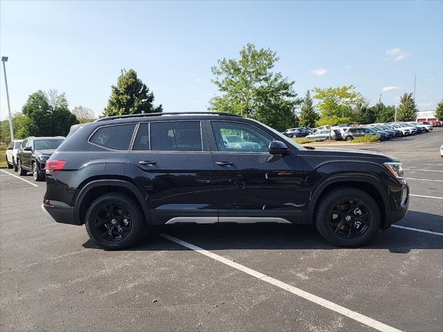 new 2024 Volkswagen Atlas car, priced at $44,019