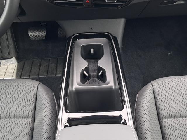 new 2025 Volkswagen ID.4 car, priced at $52,964
