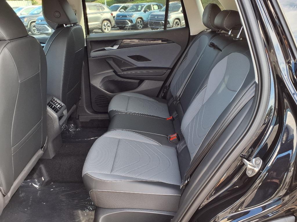 new 2025 Volkswagen Tiguan car, priced at $34,070