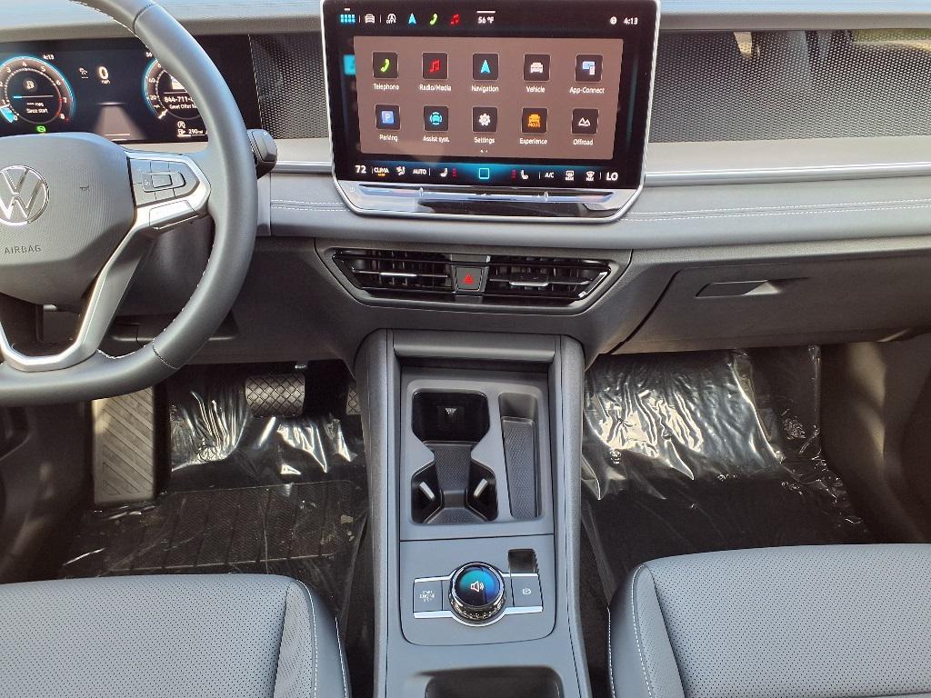 new 2025 Volkswagen Tiguan car, priced at $34,070