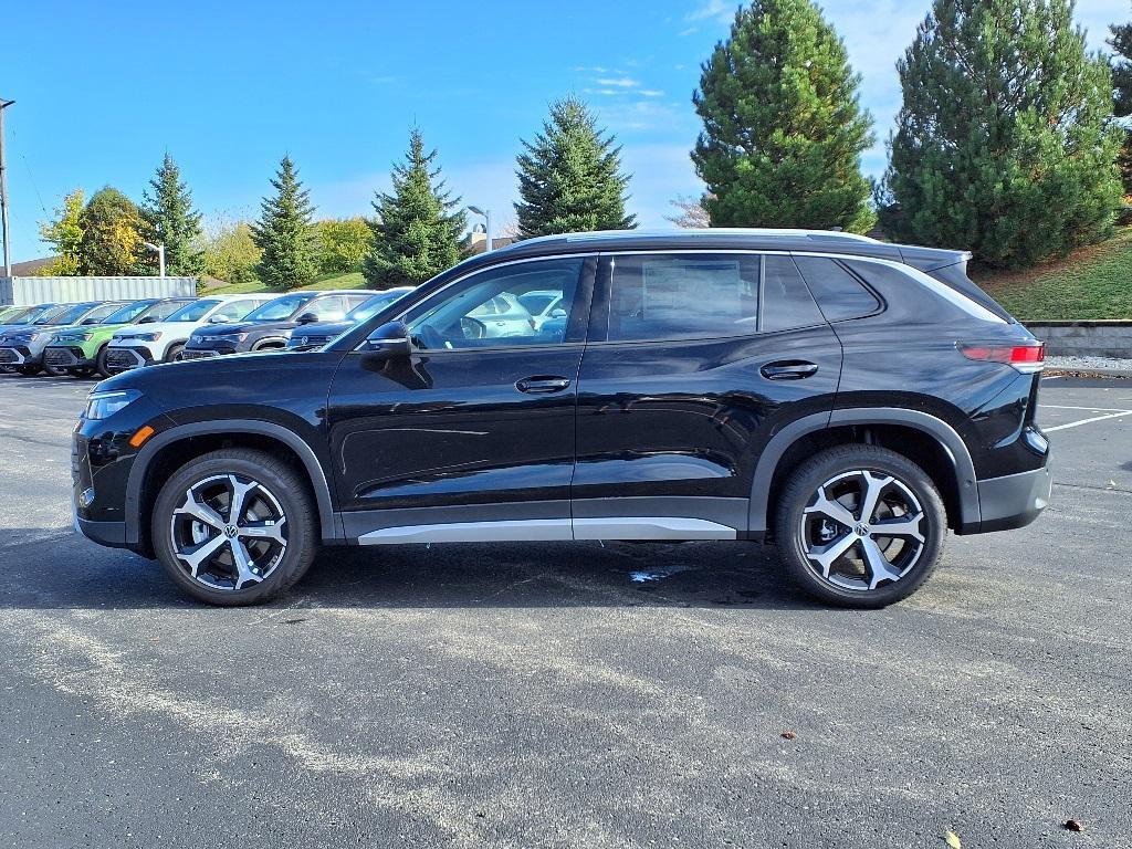 new 2025 Volkswagen Tiguan car, priced at $34,070