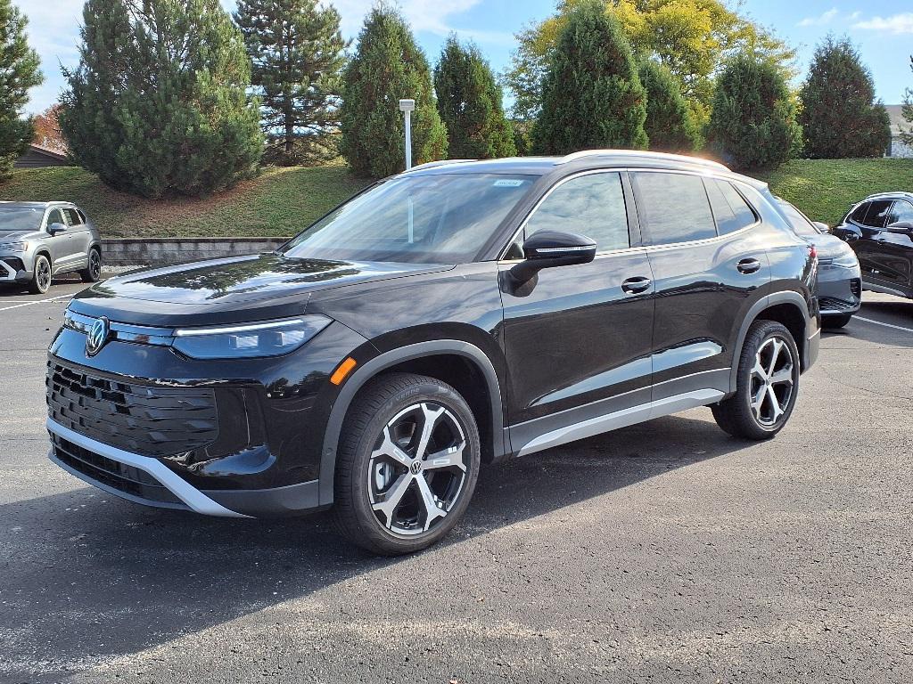 new 2025 Volkswagen Tiguan car, priced at $34,070