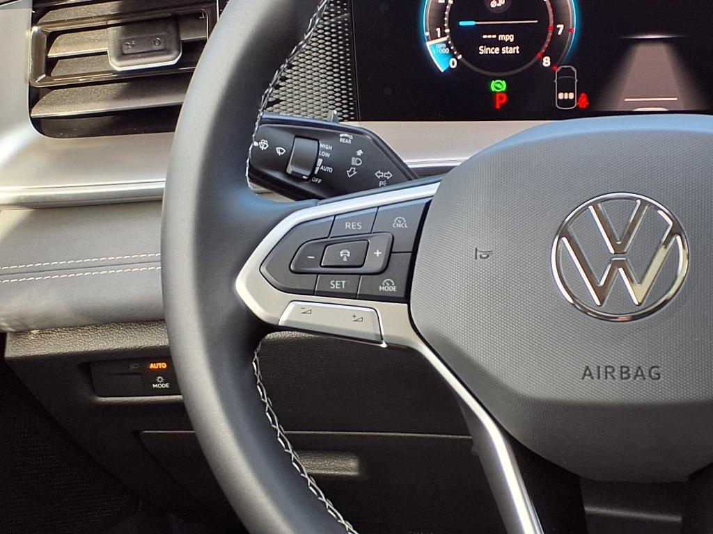 new 2025 Volkswagen Tiguan car, priced at $34,070