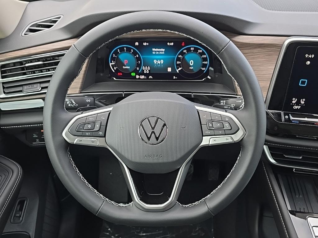 new 2025 Volkswagen Atlas car, priced at $46,009