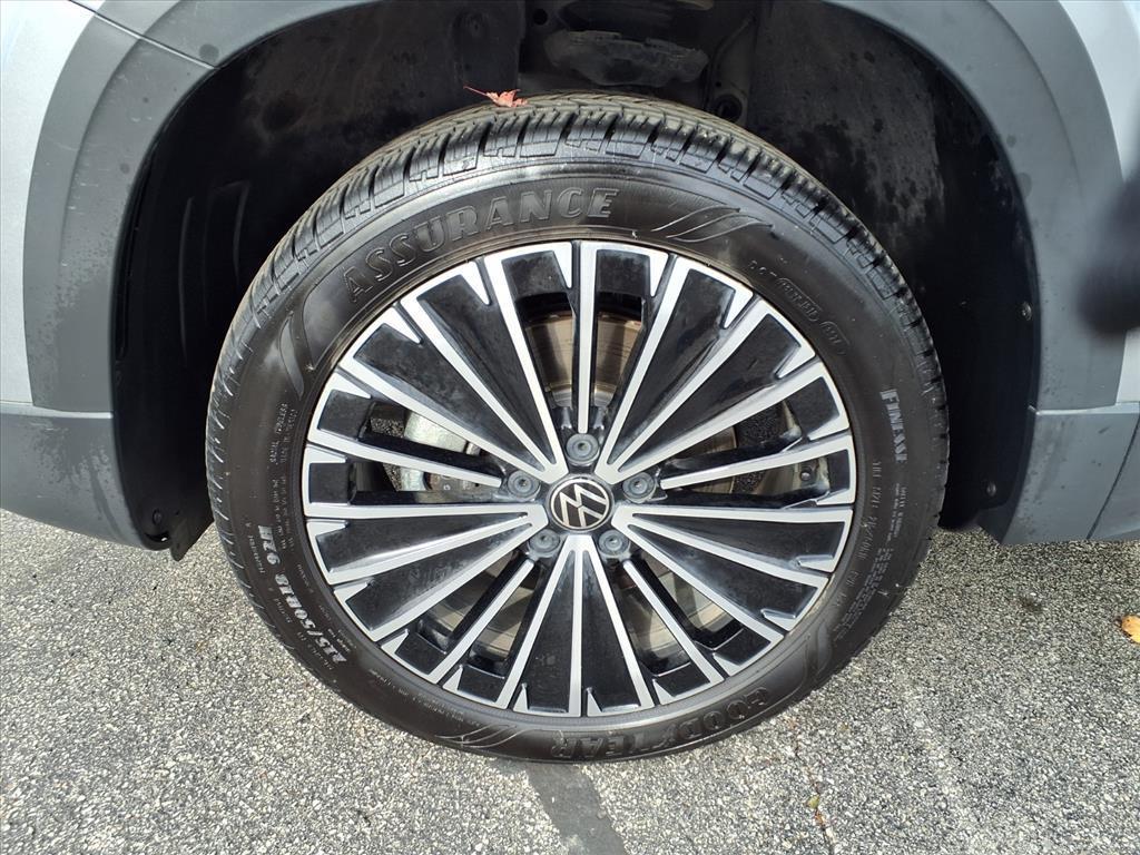 used 2025 Volkswagen Taos car, priced at $26,490