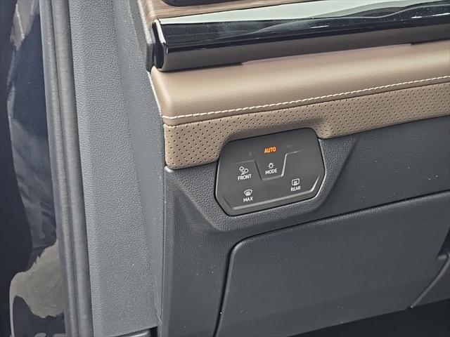 new 2025 Volkswagen Atlas car, priced at $46,572