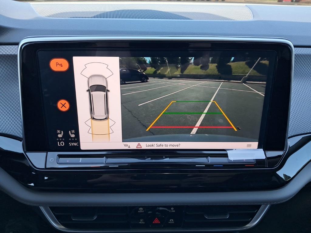 new 2025 Volkswagen Atlas car, priced at $44,189