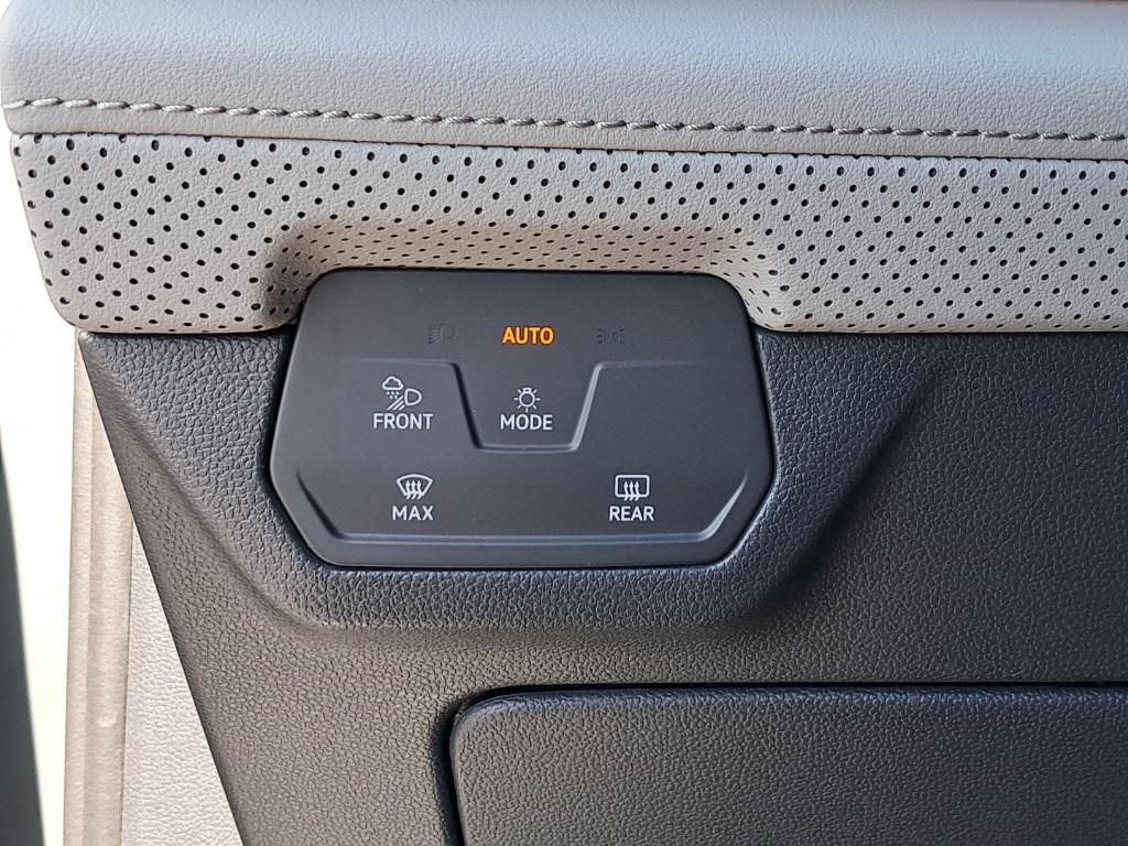 new 2025 Volkswagen Atlas car, priced at $44,189