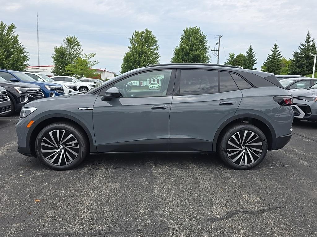 new 2025 Volkswagen ID.4 car, priced at $40,995