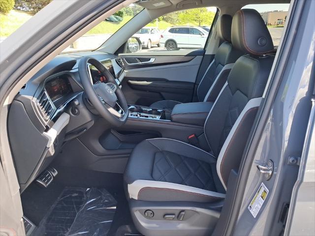 new 2025 Volkswagen Atlas car, priced at $47,612