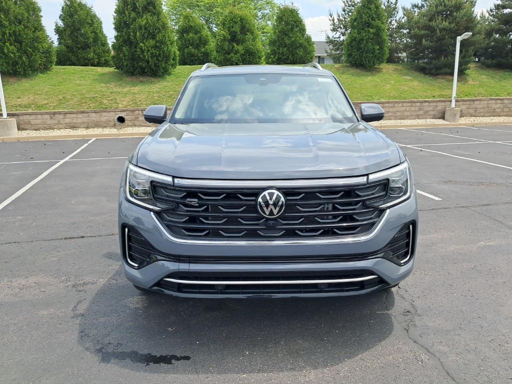 new 2025 Volkswagen Atlas car, priced at $49,827