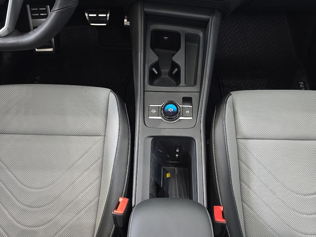 new 2025 Volkswagen Tiguan car, priced at $38,105