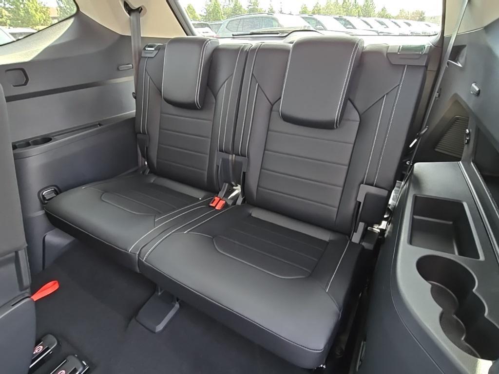 new 2025 Volkswagen Atlas car, priced at $46,238