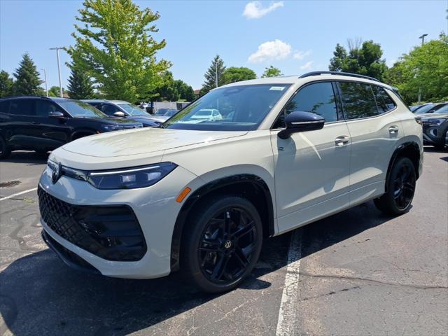 new 2025 Volkswagen Tiguan car, priced at $38,061