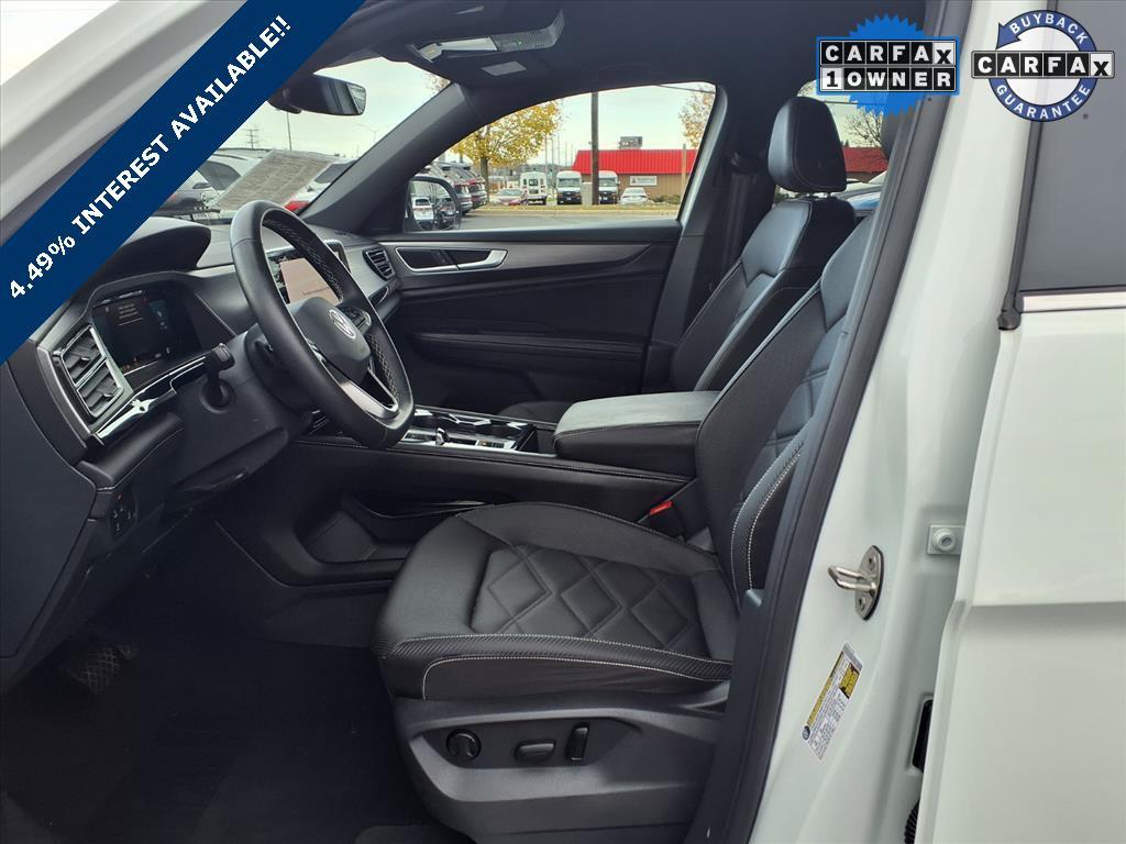 used 2025 Volkswagen Atlas Cross Sport car, priced at $34,999