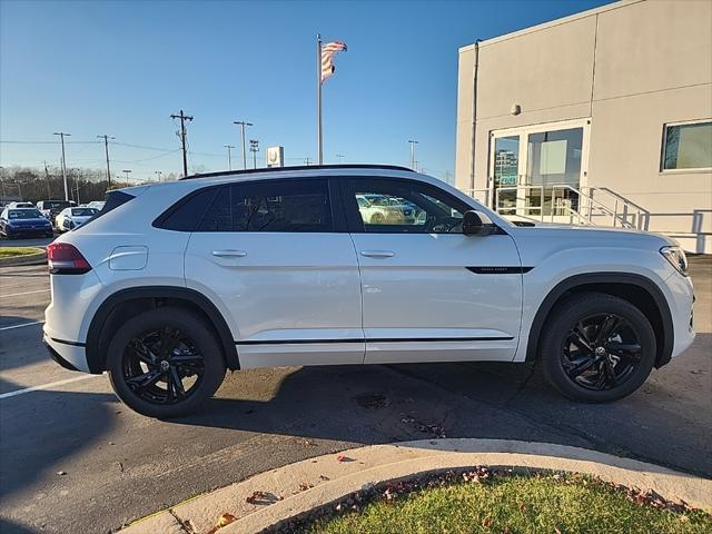 new 2025 Volkswagen Atlas Cross Sport car, priced at $48,449