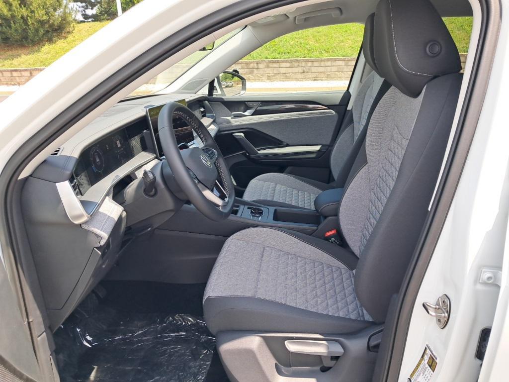 new 2025 Volkswagen Tiguan car, priced at $31,217