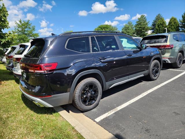 new 2024 Volkswagen Atlas car, priced at $42,999