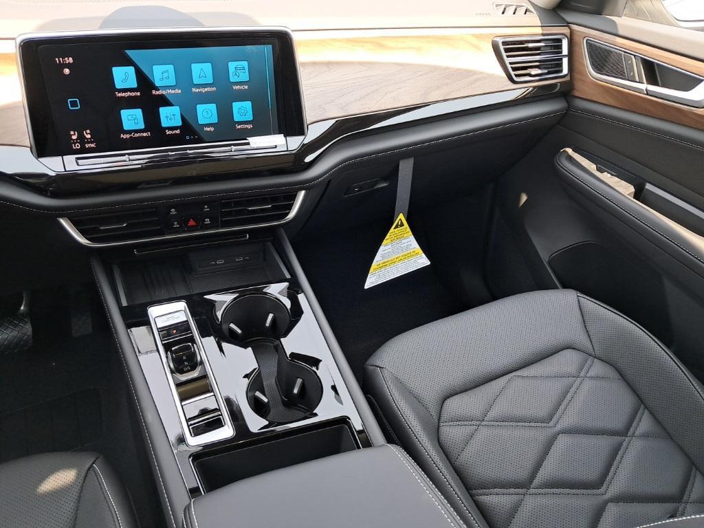 new 2025 Volkswagen Atlas car, priced at $43,148