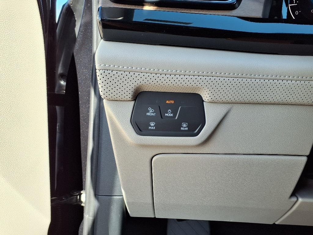 new 2026 Volkswagen Atlas car, priced at $40,745