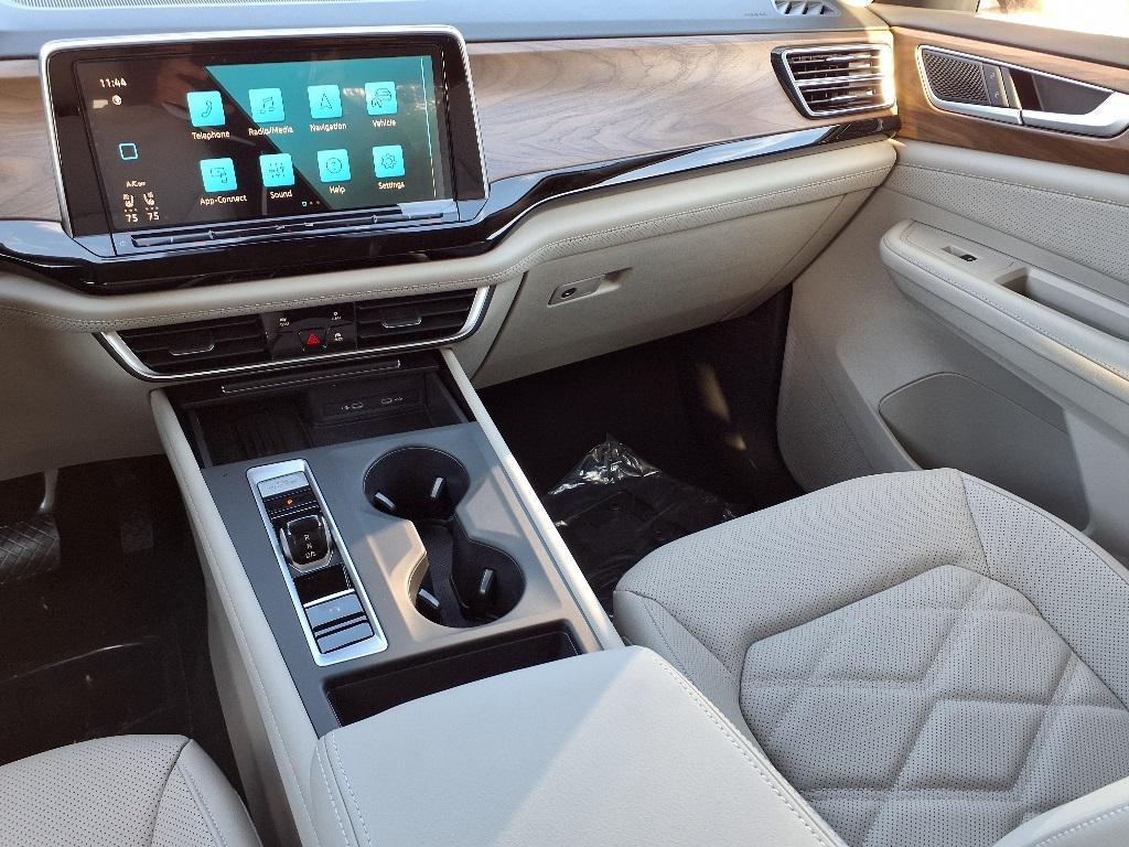 new 2026 Volkswagen Atlas car, priced at $40,745