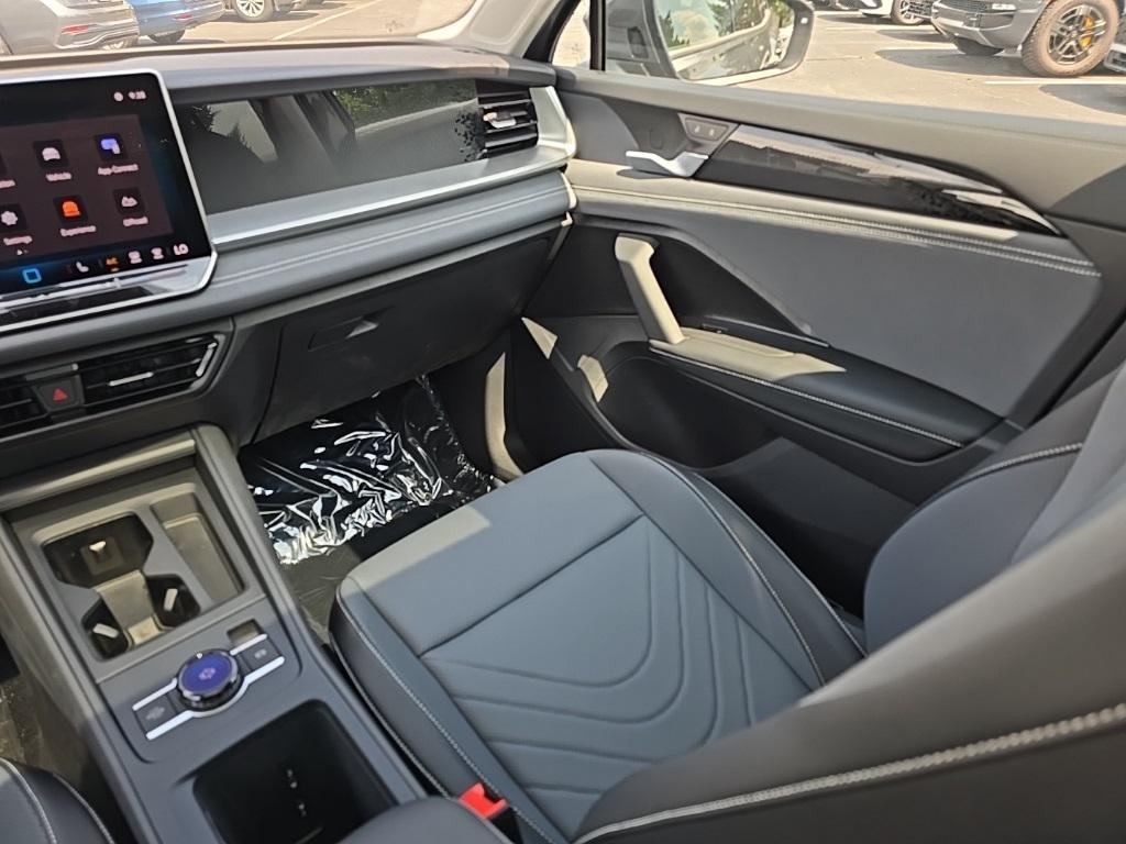 new 2025 Volkswagen Tiguan car, priced at $34,534