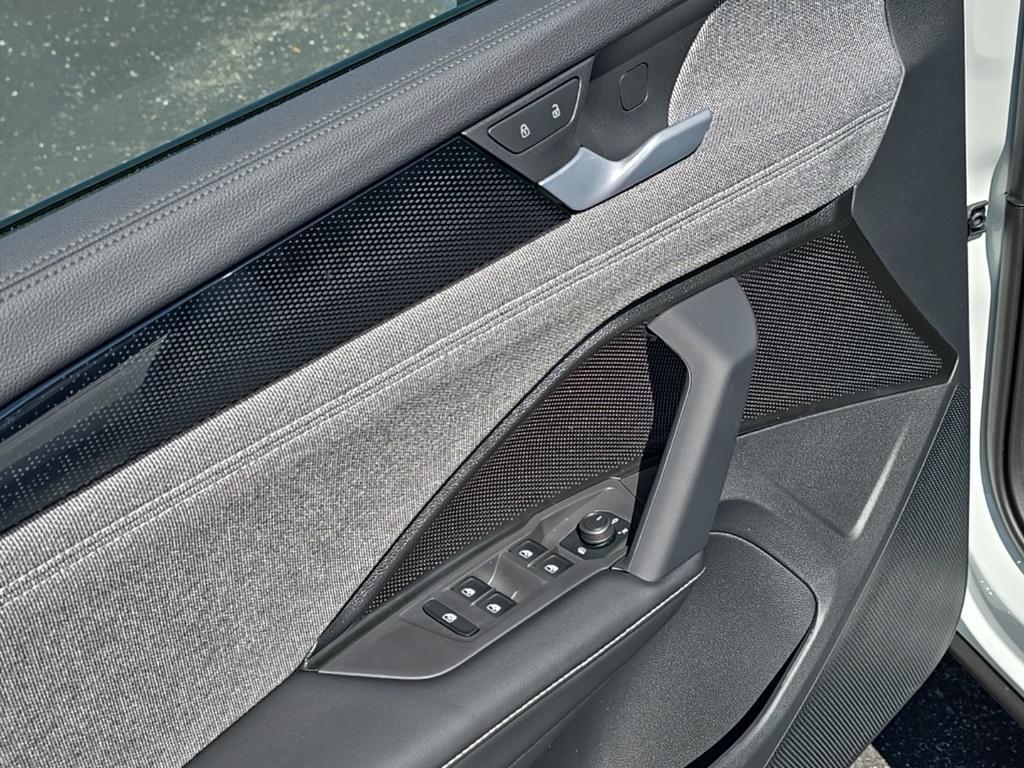 new 2025 Volkswagen Tiguan car, priced at $31,451