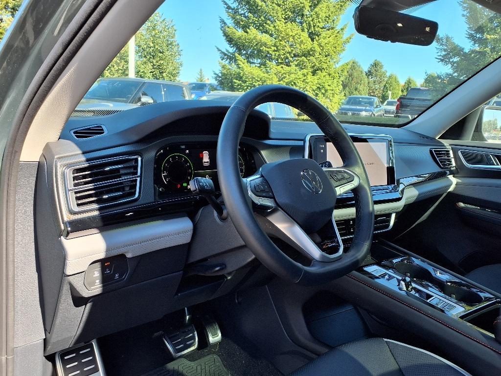 used 2025 Volkswagen Atlas car, priced at $43,490