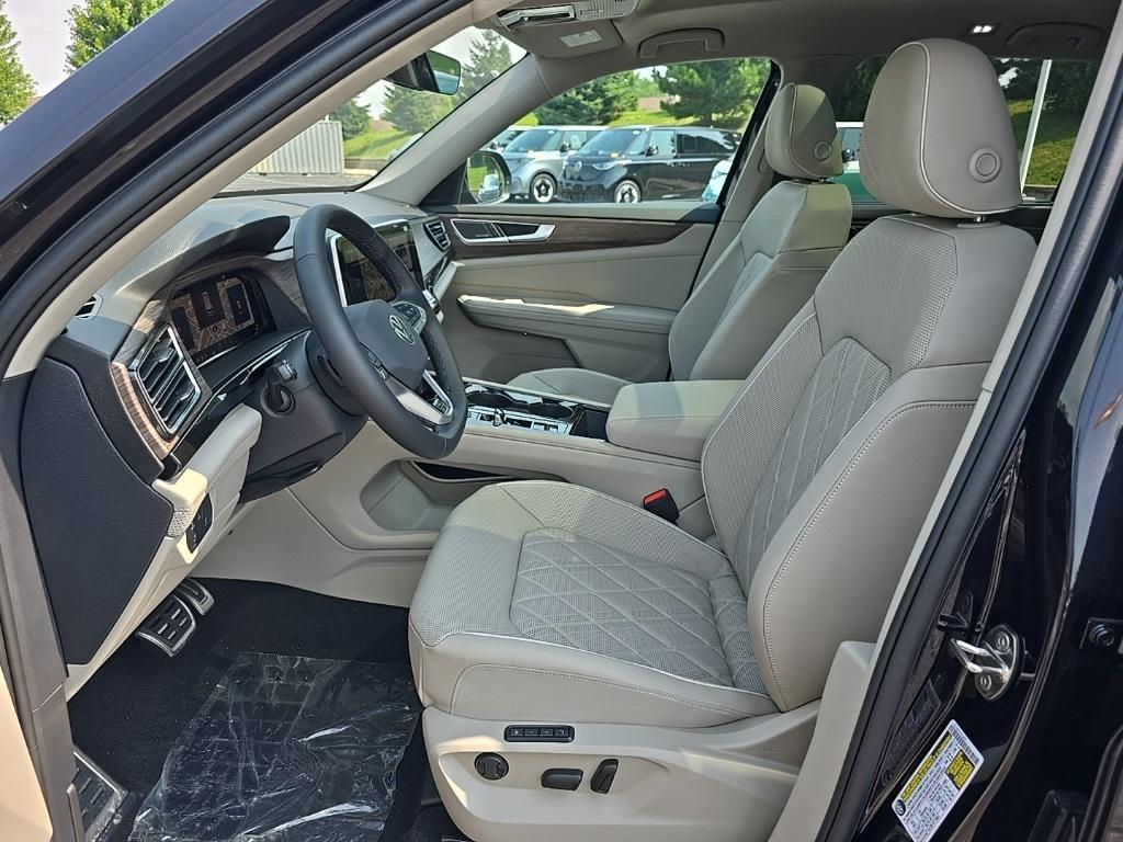 new 2025 Volkswagen Atlas car, priced at $51,009