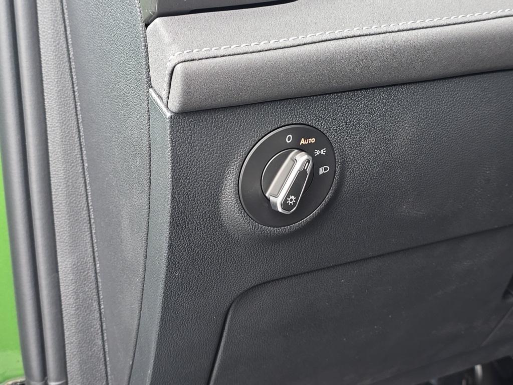 new 2025 Volkswagen Taos car, priced at $32,036
