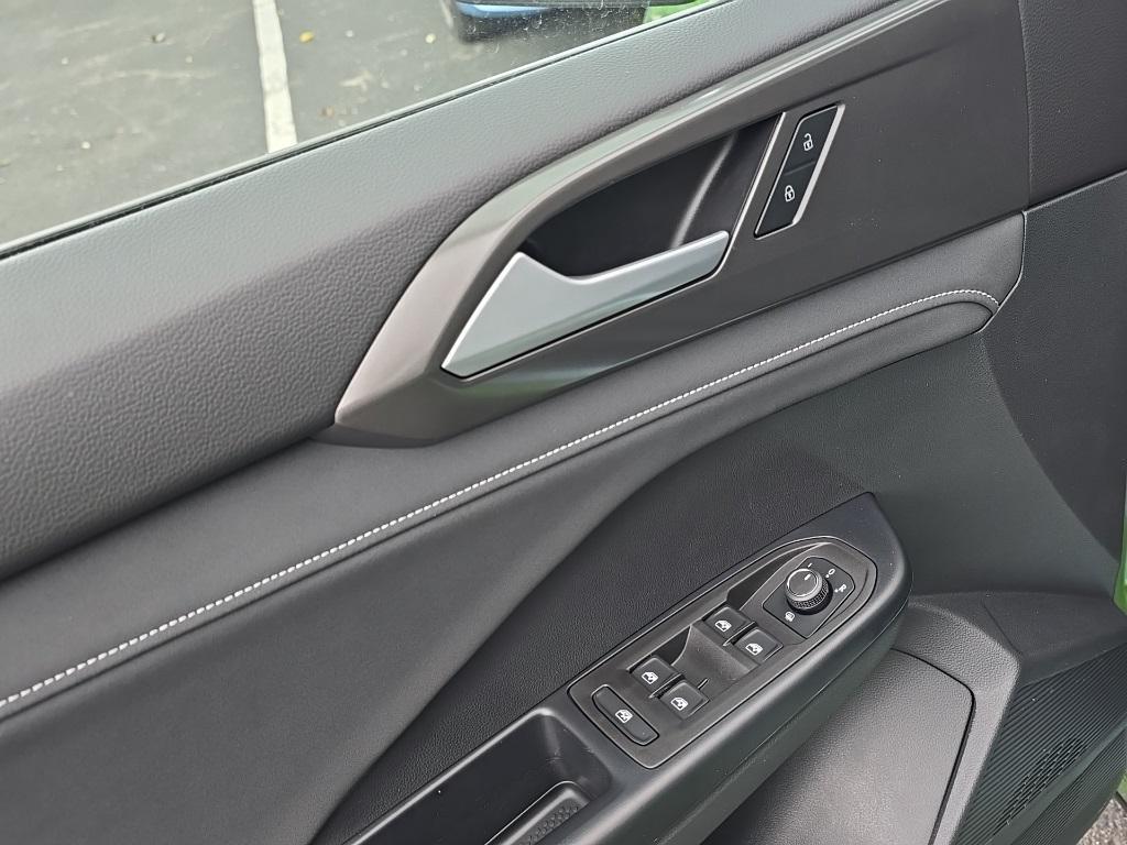 new 2025 Volkswagen Taos car, priced at $32,036