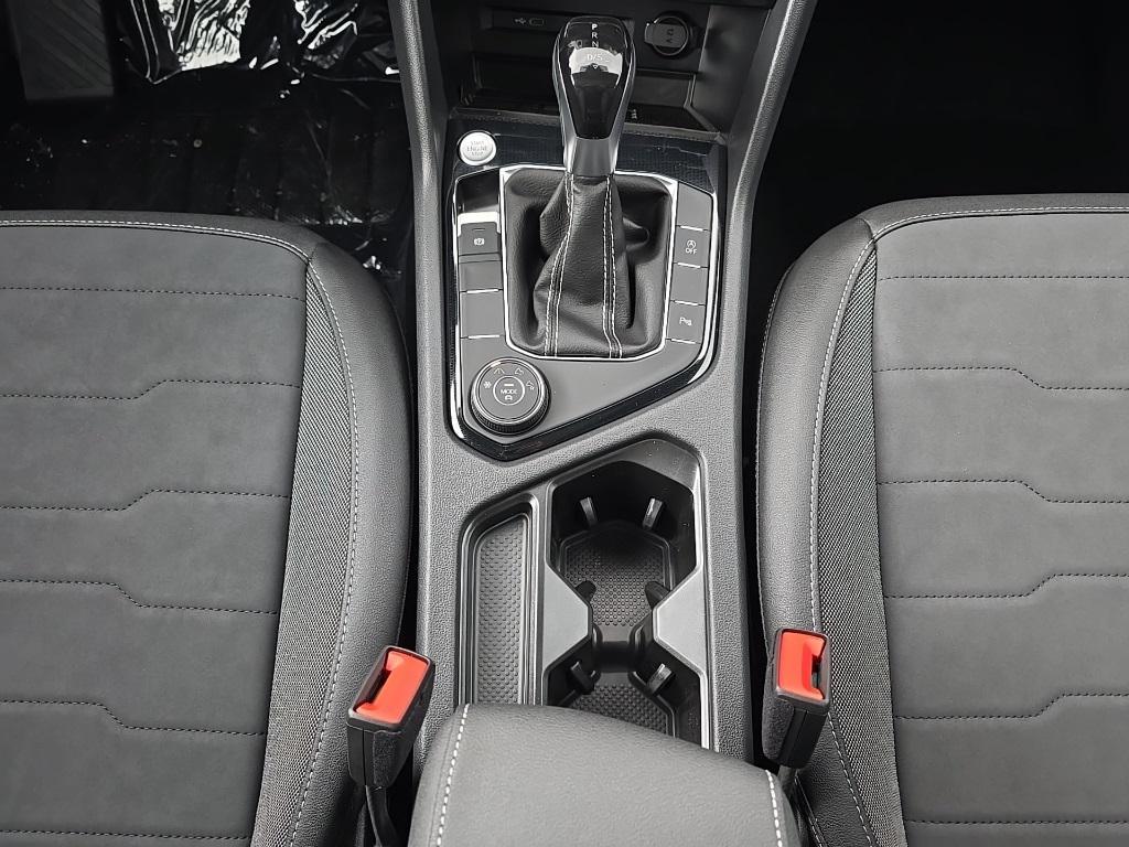 new 2025 Volkswagen Taos car, priced at $32,036