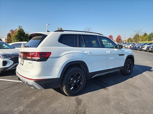 new 2025 Volkswagen Atlas car, priced at $48,002