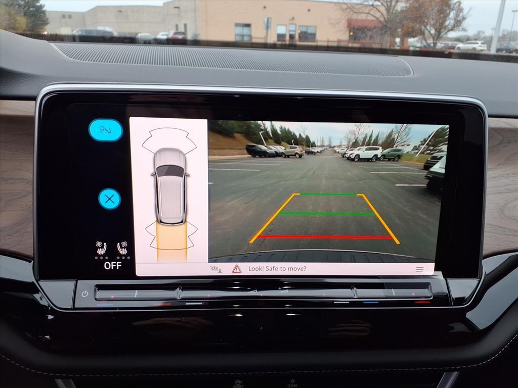 new 2026 Volkswagen Atlas car, priced at $44,427