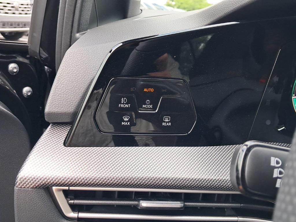 new 2025 Volkswagen Golf GTI car, priced at $33,312