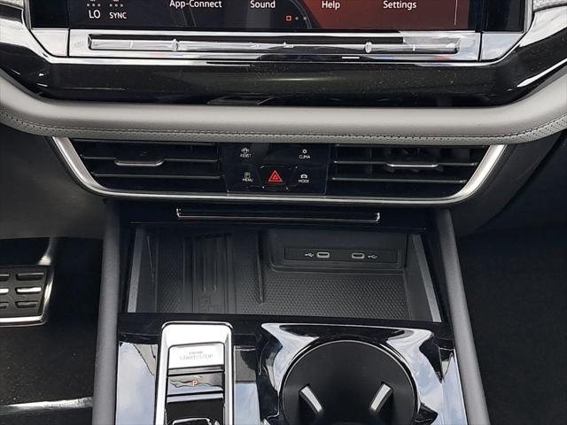 new 2025 Volkswagen Atlas car, priced at $46,404
