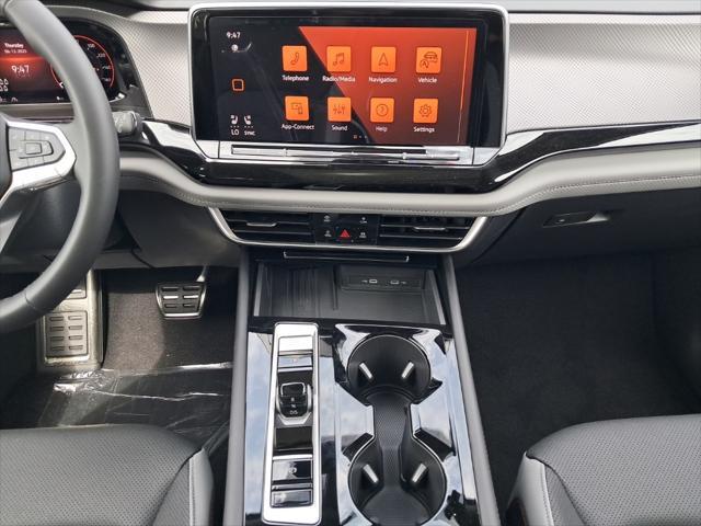 new 2025 Volkswagen Atlas car, priced at $46,404