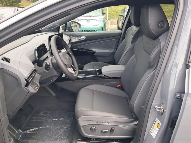 new 2025 Volkswagen ID.4 car, priced at $49,028