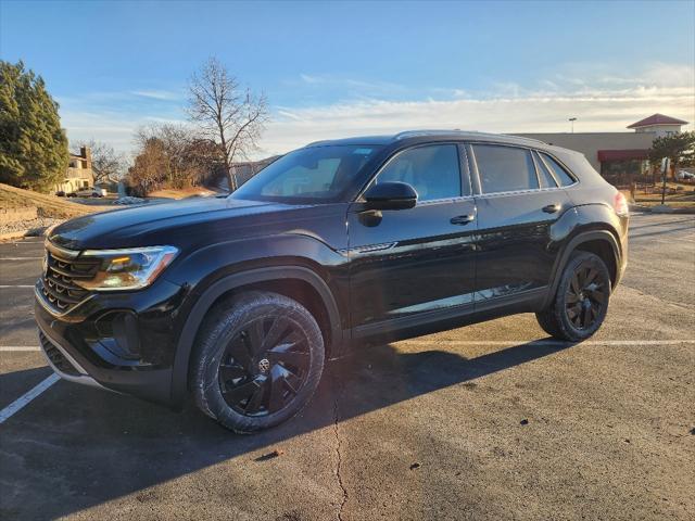 new 2025 Volkswagen Atlas Cross Sport car, priced at $44,103