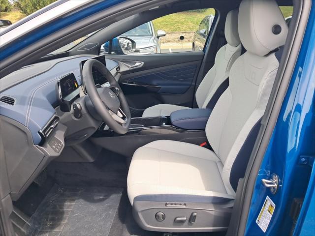 new 2025 Volkswagen ID.4 car, priced at $49,028
