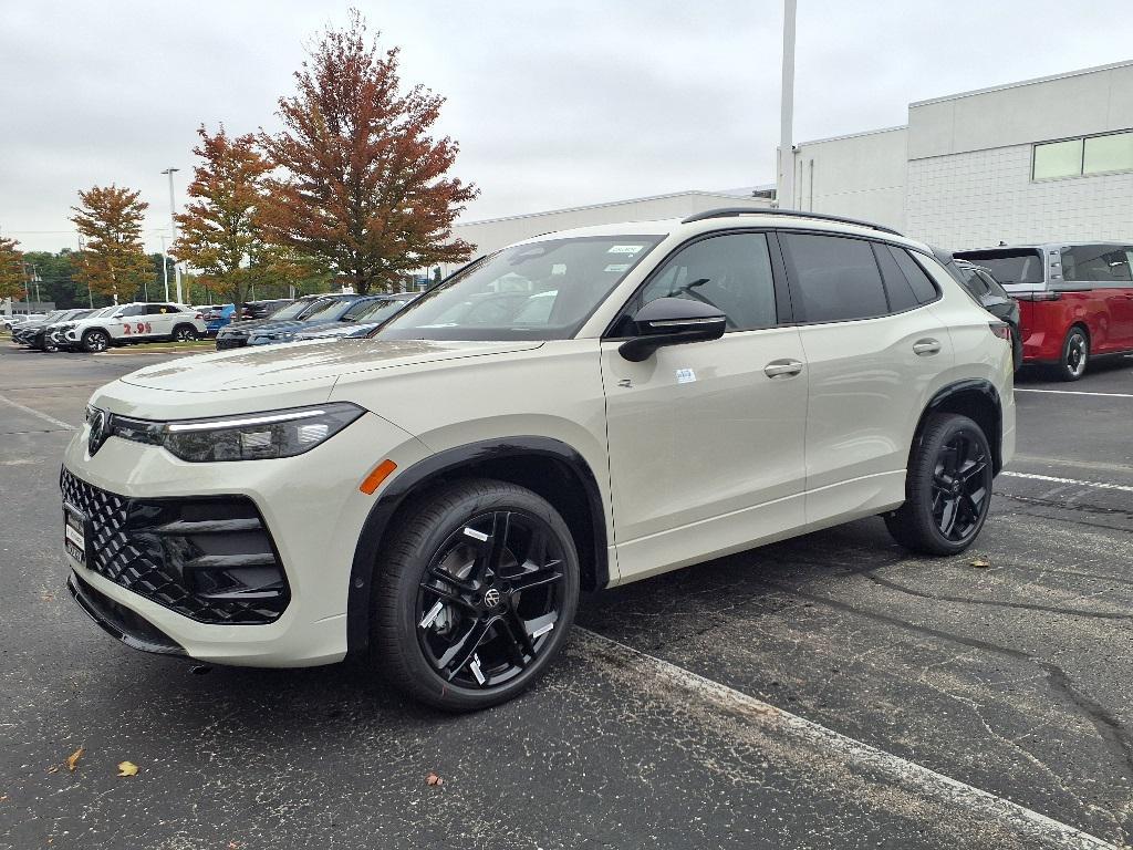 new 2025 Volkswagen Tiguan car, priced at $37,437