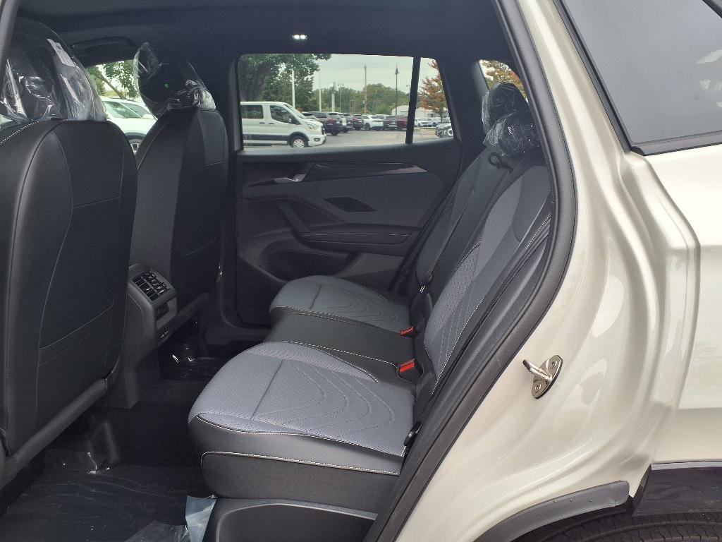 new 2025 Volkswagen Tiguan car, priced at $37,437