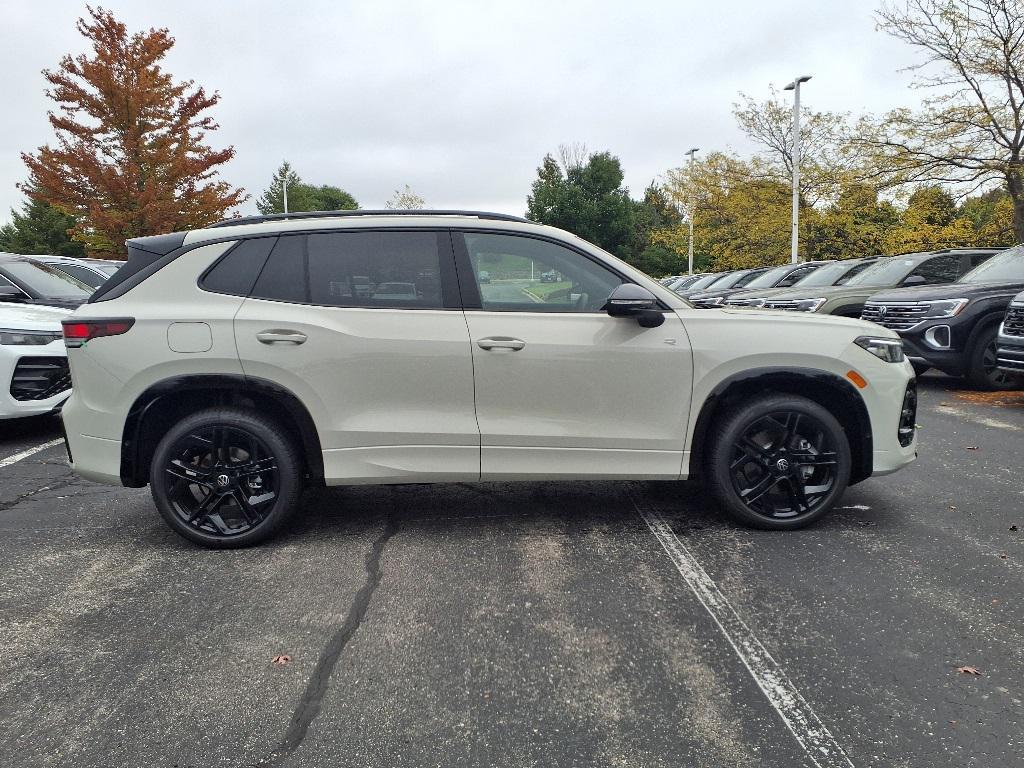new 2025 Volkswagen Tiguan car, priced at $37,437