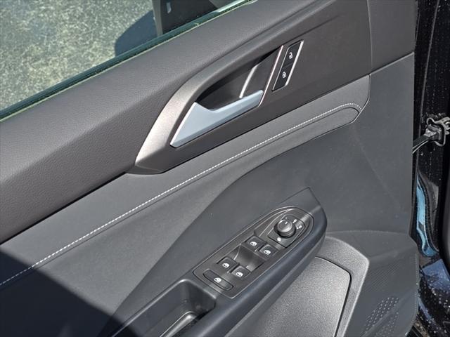 new 2025 Volkswagen Taos car, priced at $31,291
