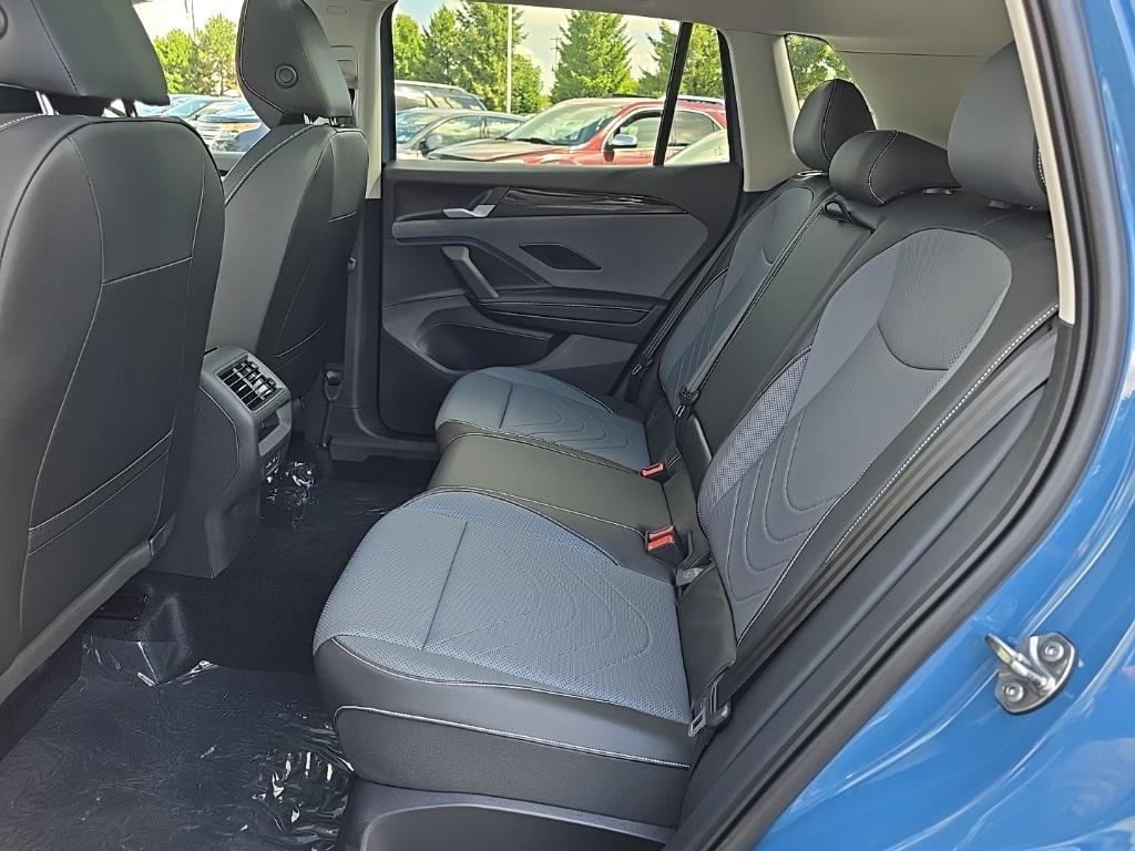 new 2025 Volkswagen Tiguan car, priced at $35,402