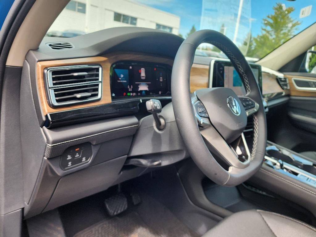 new 2025 Volkswagen Atlas car, priced at $43,573