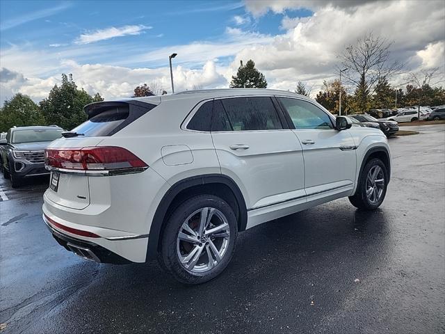 new 2024 Volkswagen Atlas Cross Sport car, priced at $43,808